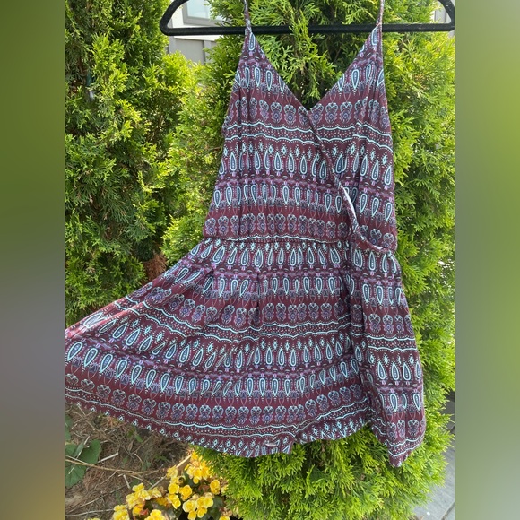 Shorts romper with adjustable straps - Picture 2 of 6